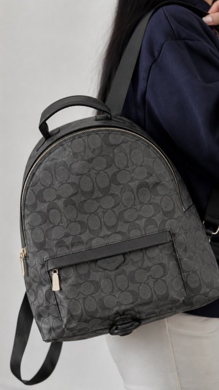 شنطة ظهر - COACH